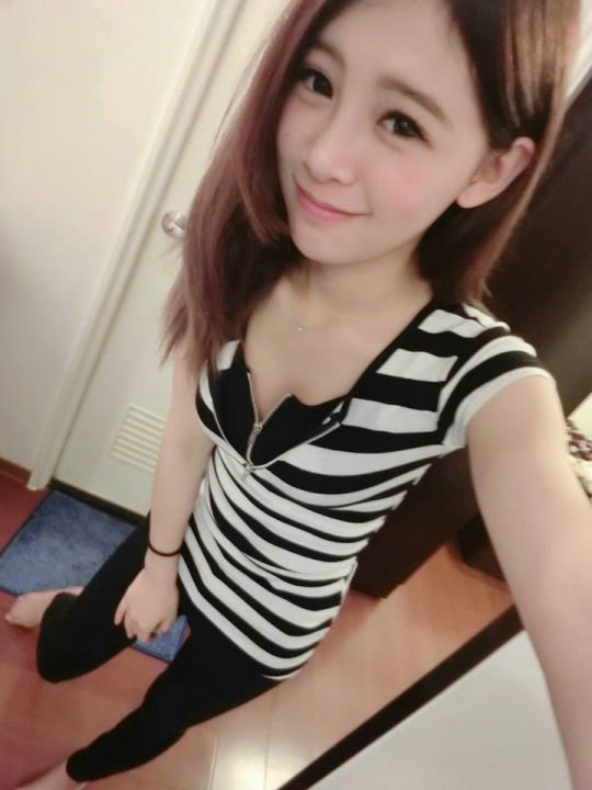 宅男女神32D超級正妹盧映融自拍写真集[75P]