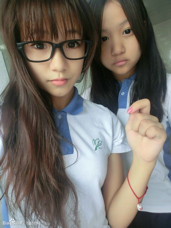 萌萌哒校服软妹子自拍写真 [127P-9MB]