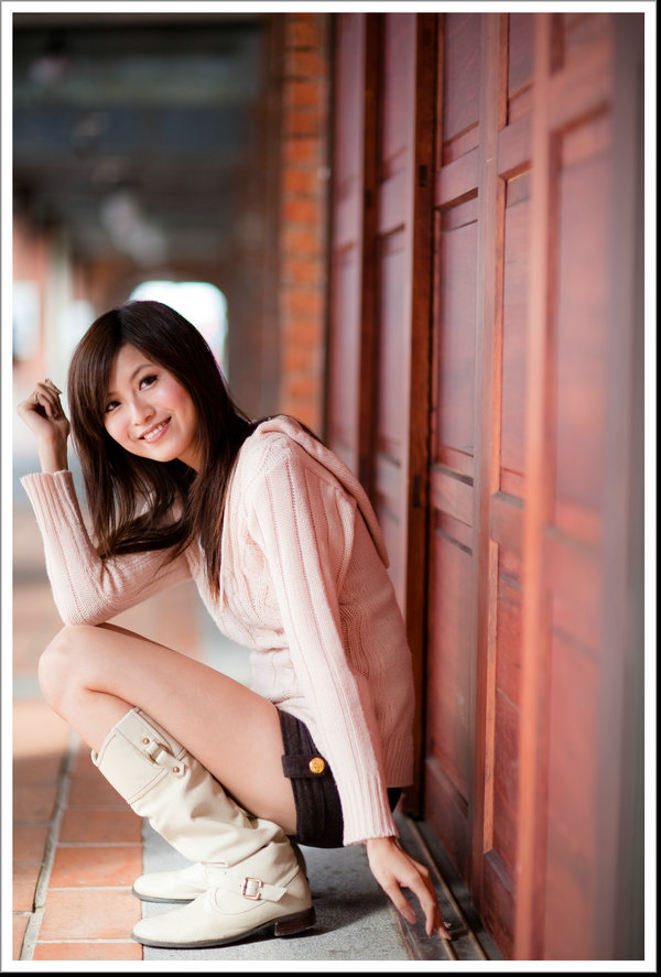 Beautyleg女神Vicni简晓育-简晓育-休闲外拍 [75P-79MB]