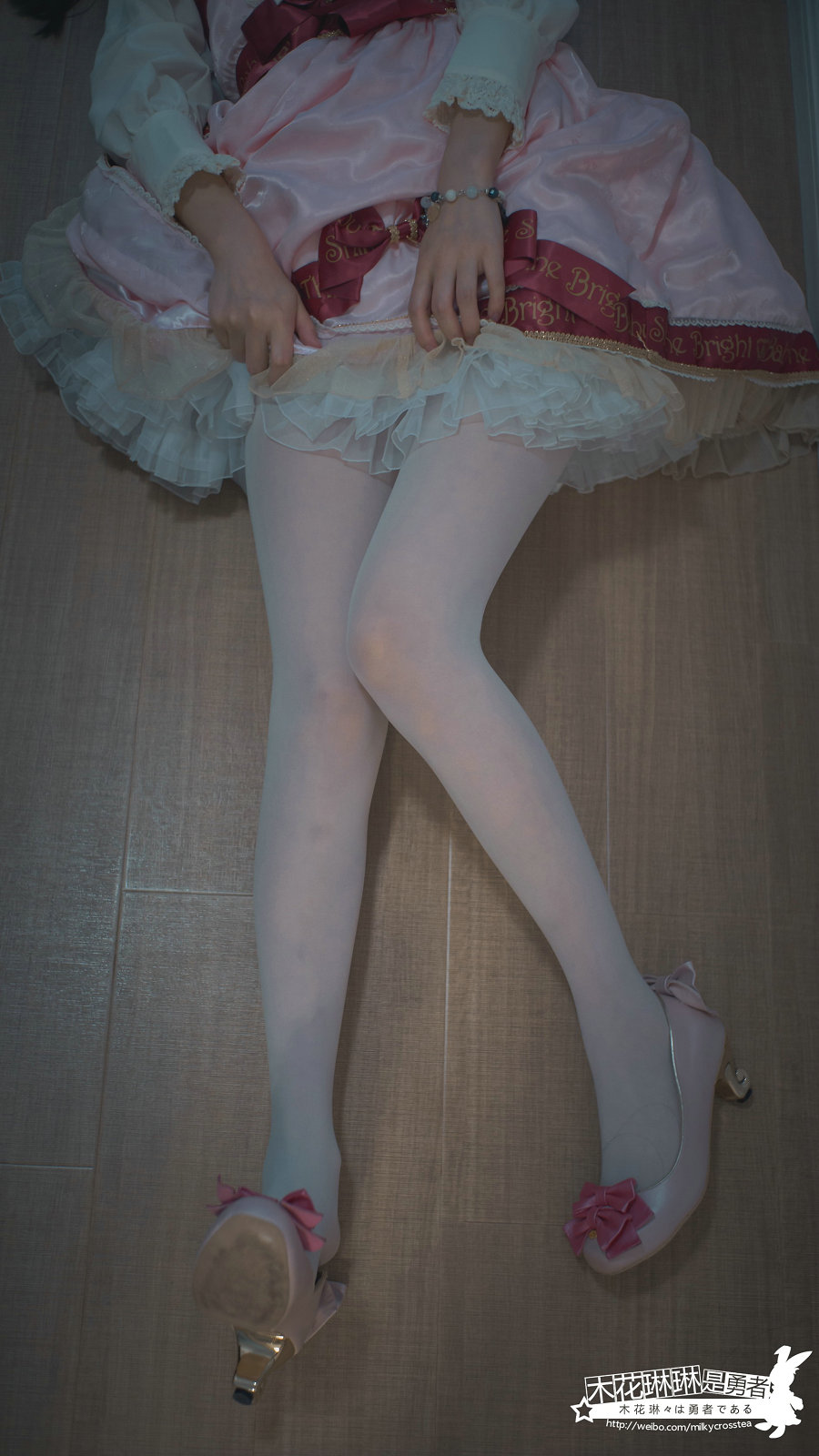 福利姬木花琳琳是勇者 - 时间封锁 vol.4 [23P2V-471MB]