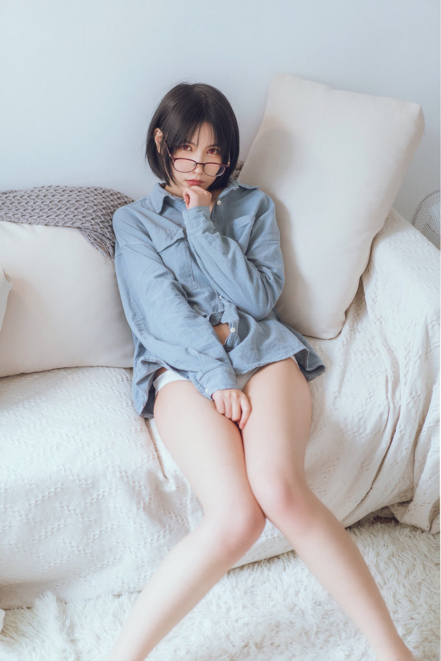COSER美女逐月su - 蓝色衬衫 [22P-88MB]