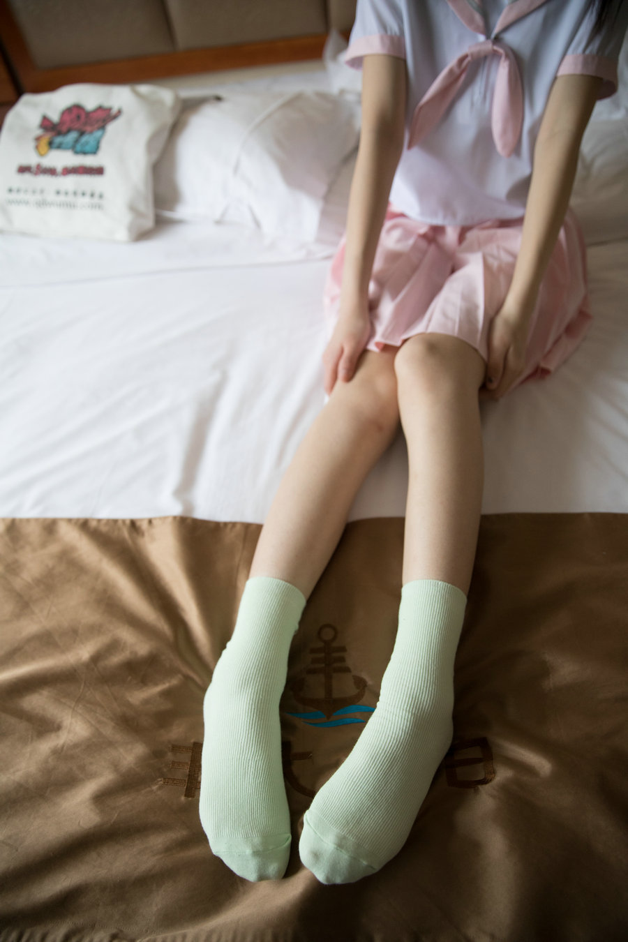 物恋传媒 No.354 小凌-盛夏晚晴天 [238P1V-6.91GB]