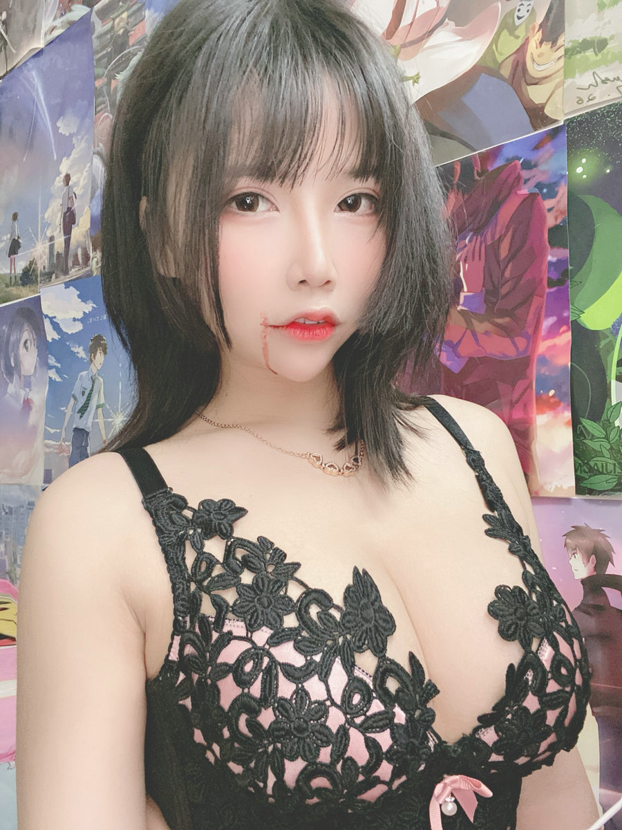 二次元妹子抱走莫子aa - 自拍写真视频 [29P3V-63MB]