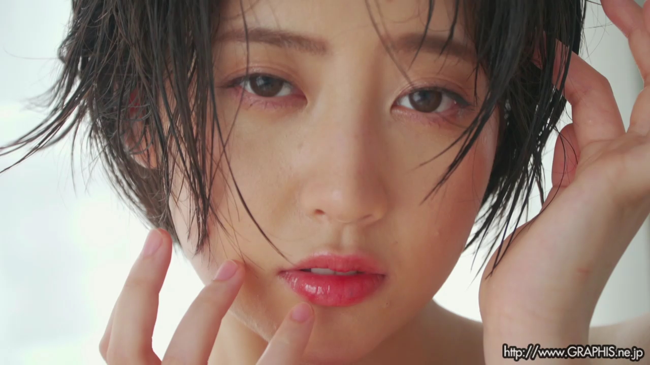 [Graphis] Hibiki Natsume 夏目響『 Sounds Cute!!! 』MOVIE 02 [204MB]