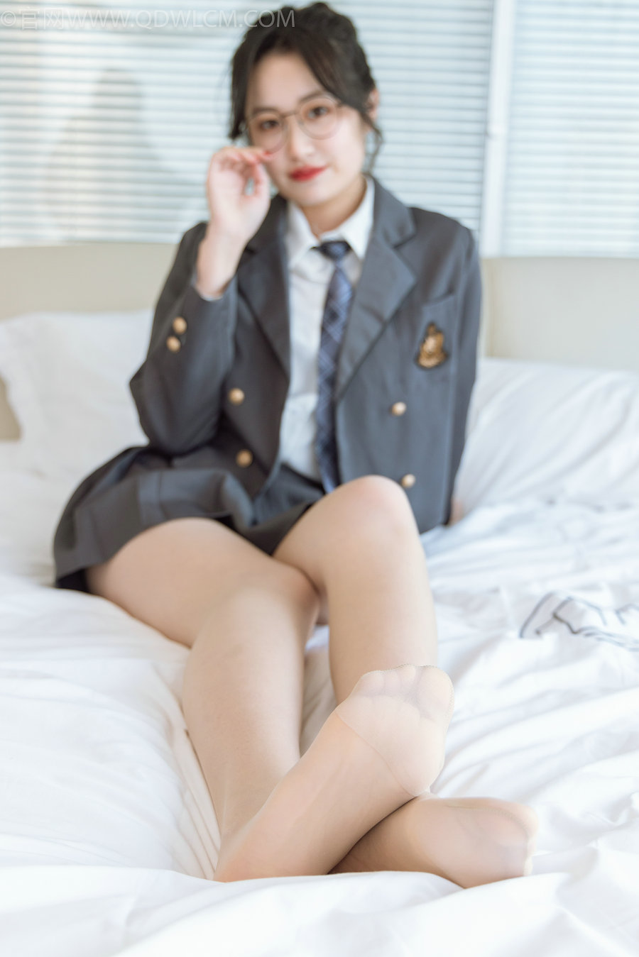 物恋传媒 No.1157 小敏-雨中的伞 [140P1V-4.08GB]
