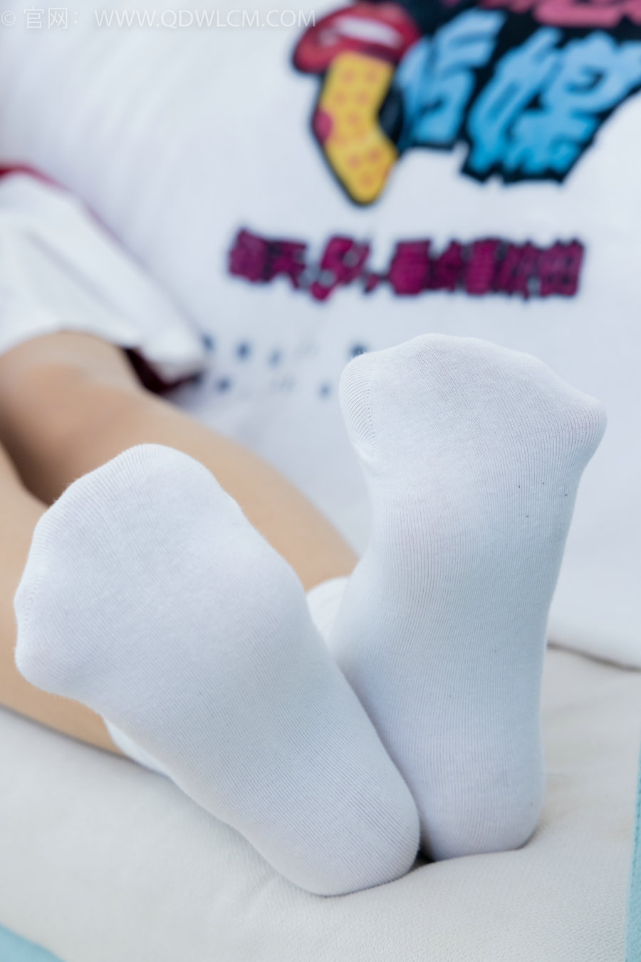 物恋传媒 No.1894 岚岚-双马尾少女 [160P1V-4.41GB]