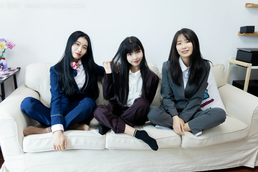 物恋传媒 No.2074 菜菜&米米&绒绒-我们的秘密 [178P1V-6.56GB]