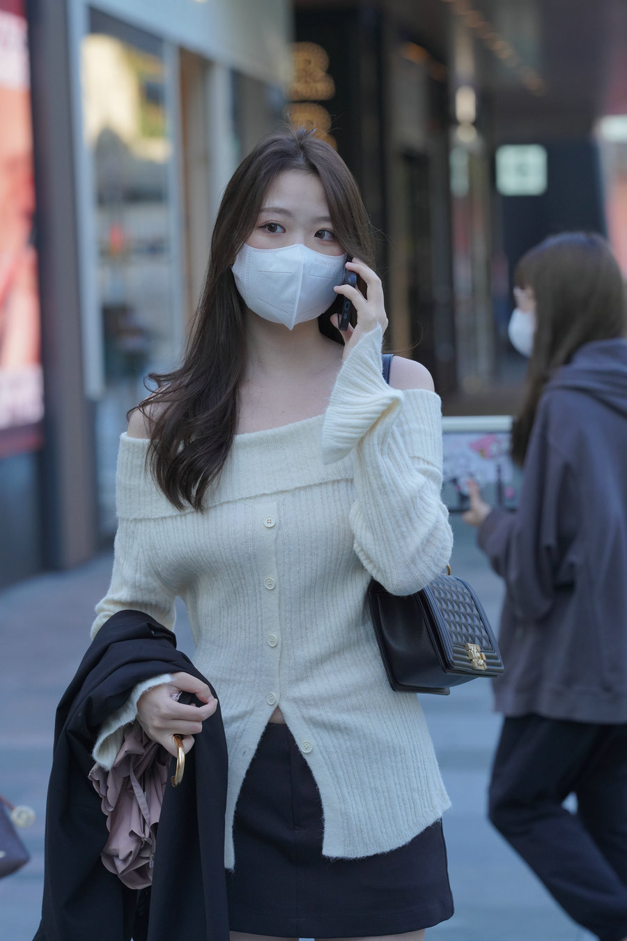 精选街拍视频 No.8173 清秀美丽一字肩 [134P-2.00GB]