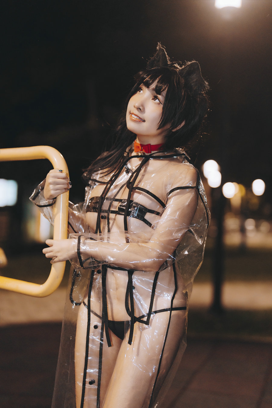 慕慕Momo - 溜雨衣猫猫 [48P-470MB]