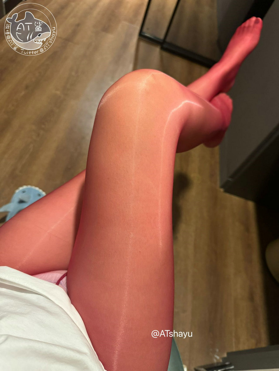 AT鲨 - 红丝 [21P-15MB]