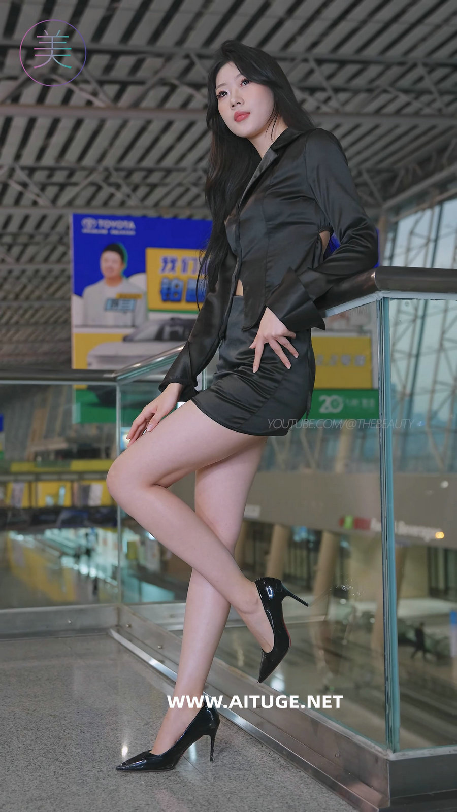 2024 广州车展 网红美女车模 beautyleg LOOKBOOK 64 [275MB]