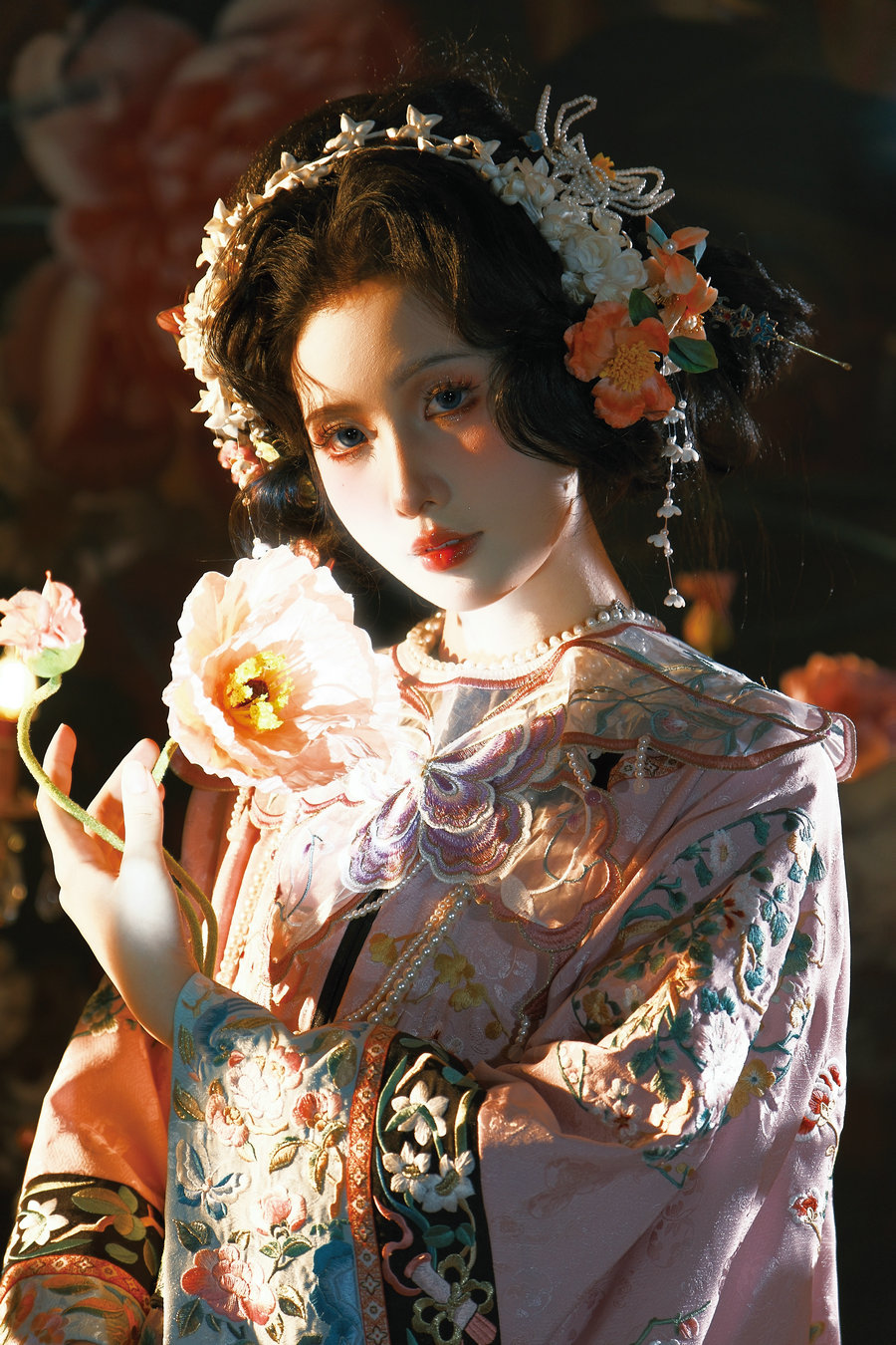 [YITUYU]艺图语 2025.03.25 东方瓷娃 宝藏迷鹿 [13P-136MB]