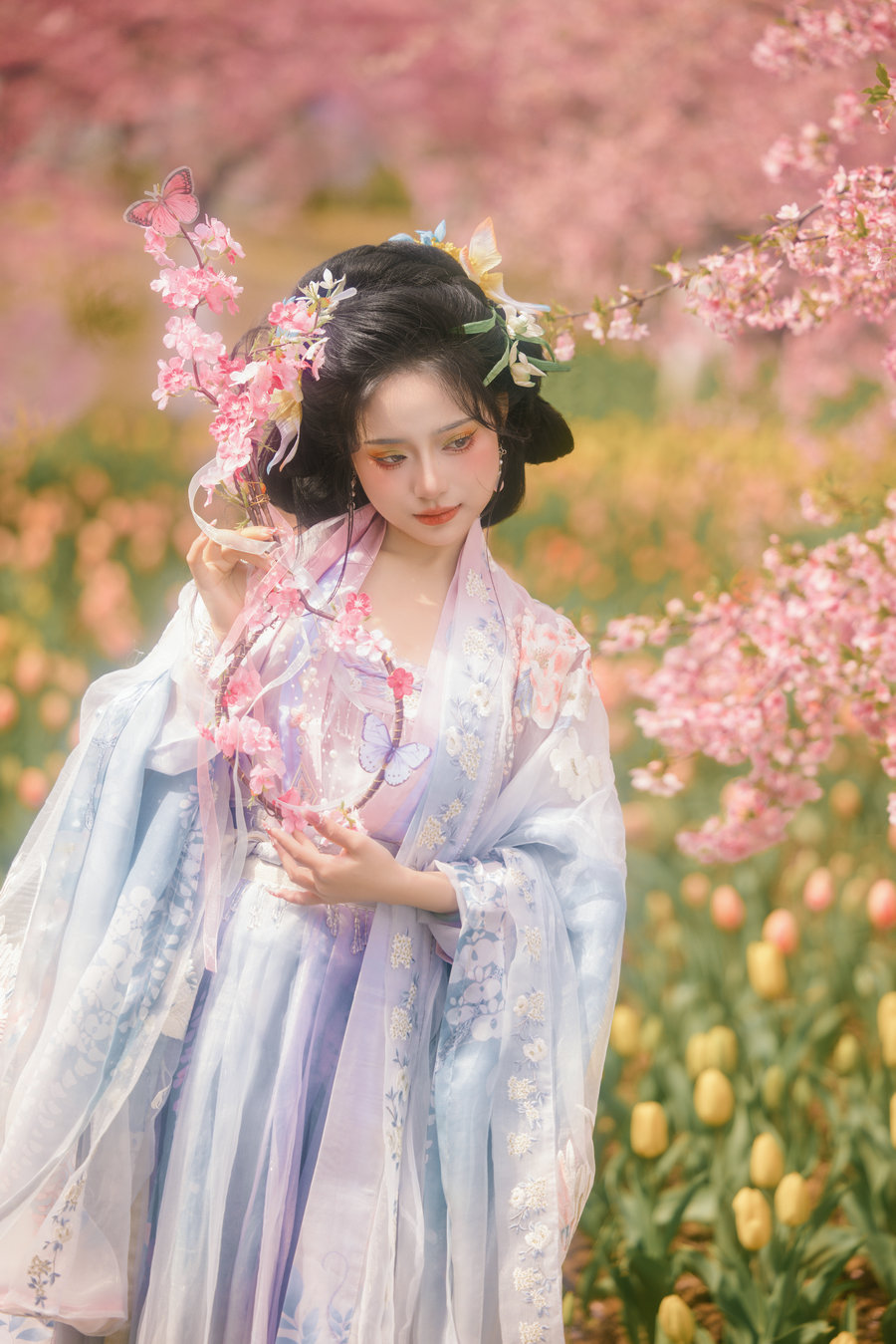 [YITUYU]艺图语 2025.03.29 樱花雨 衔鹿 [18P-483MB]
