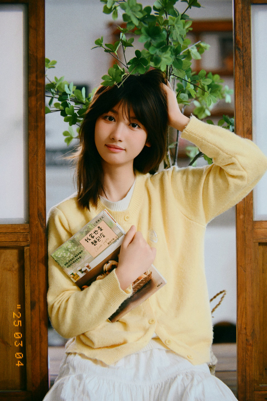 [YITUYU]艺图语 2025.03.30 初春少女正在发芽 泡泡小咩 [22P-116MB]