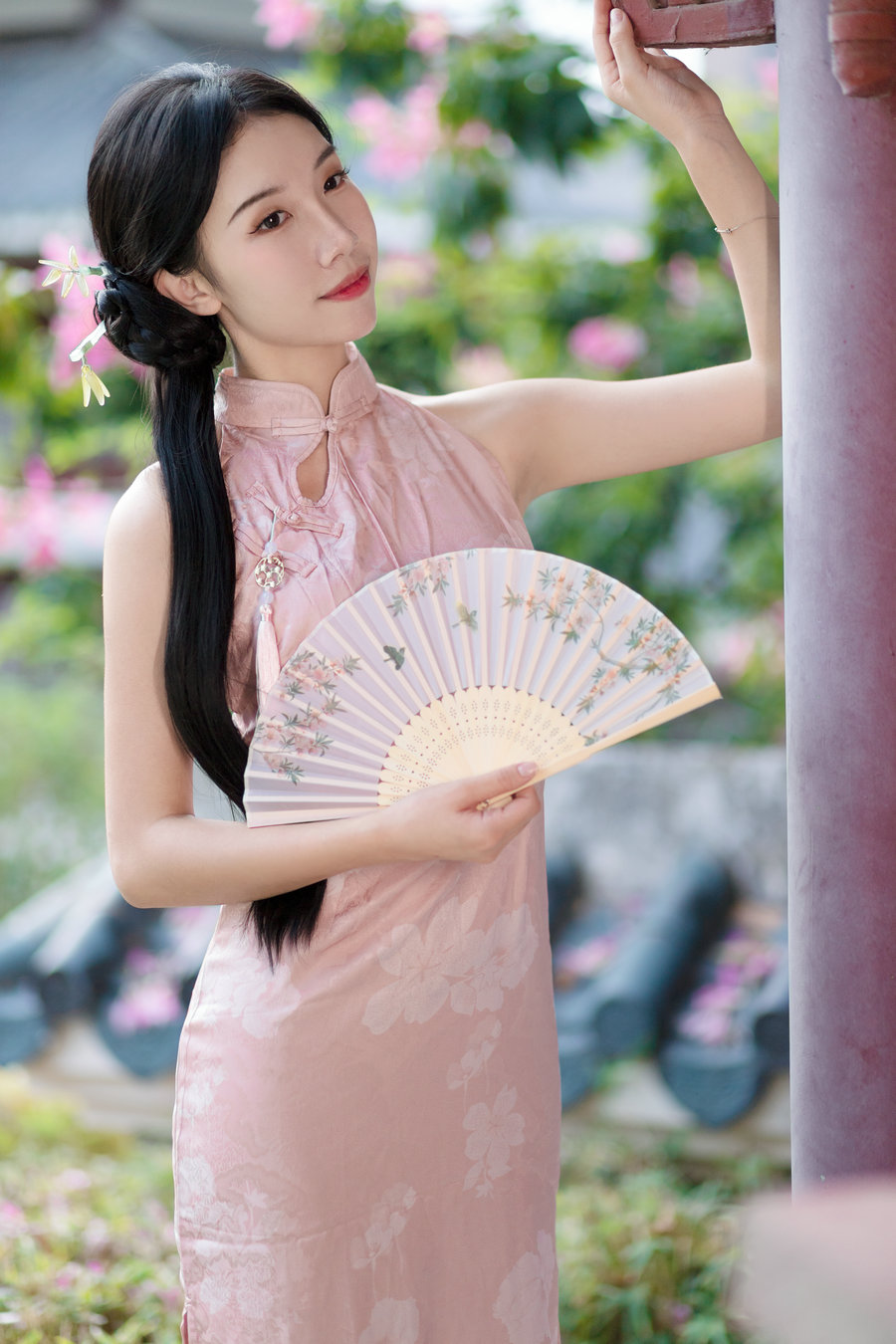 [YITUYU]艺图语 2025.03.30 旗袍少女 楚茵 [17P-280MB]