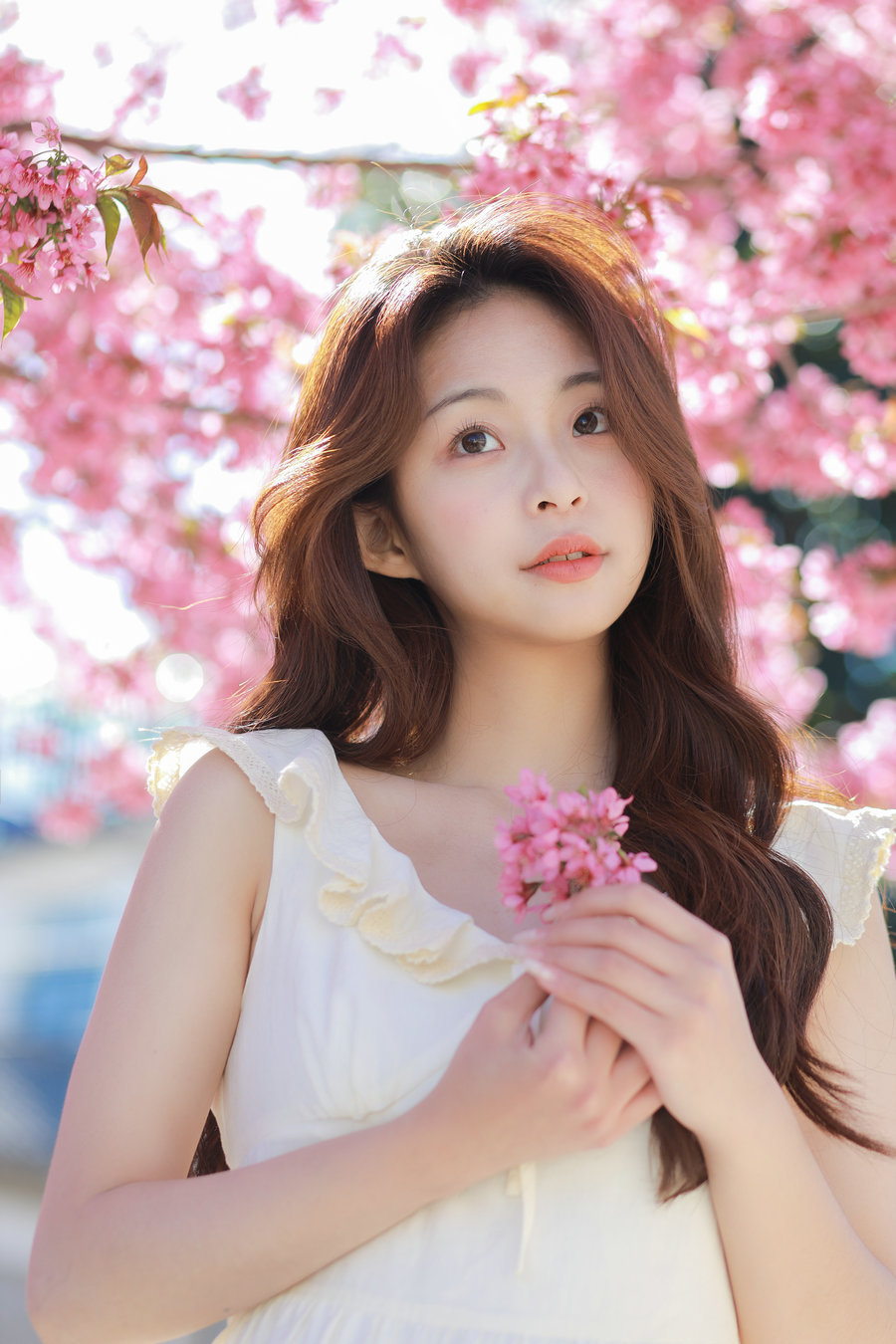 [YITUYU]艺图语 2025.04.02 樱花树下的少女 chickkii [23P-277MB]