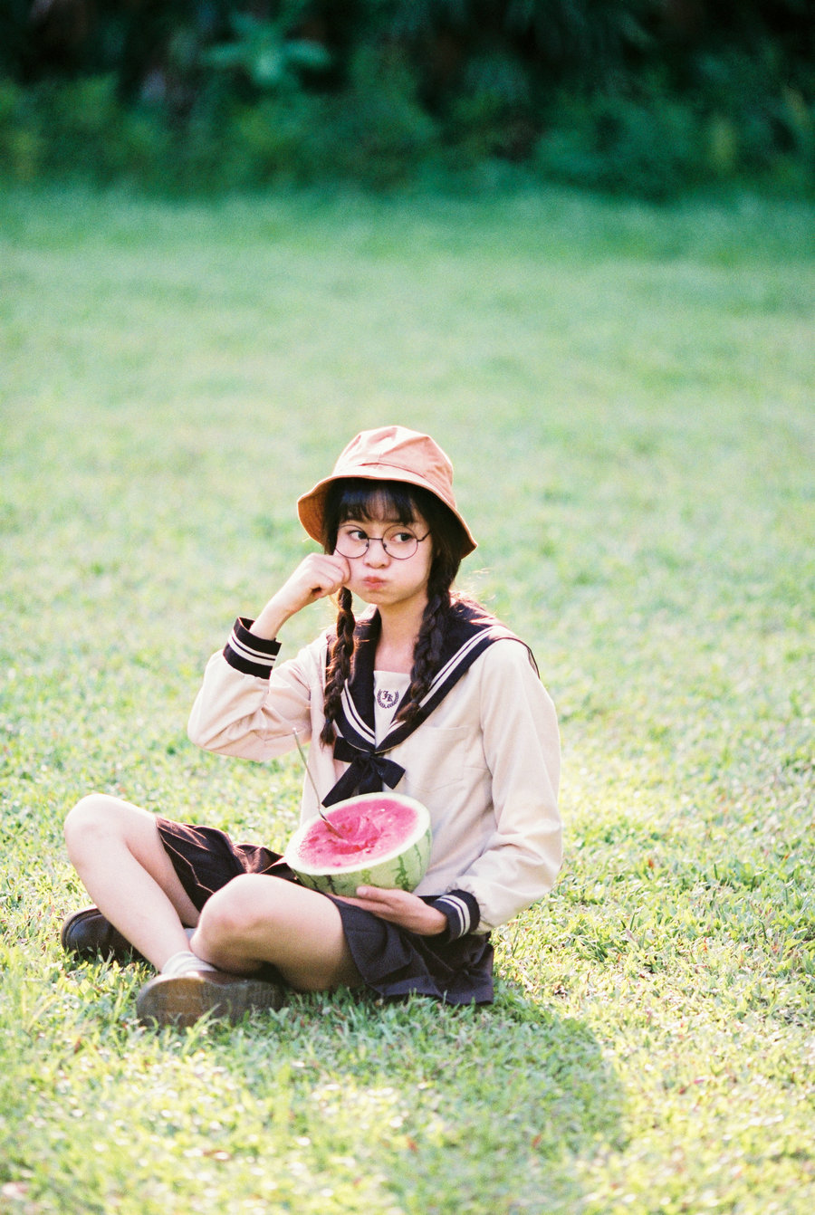 [YITUYU]艺图语 2025.04.05 西瓜与少女 秋歌 [14P-95MB]