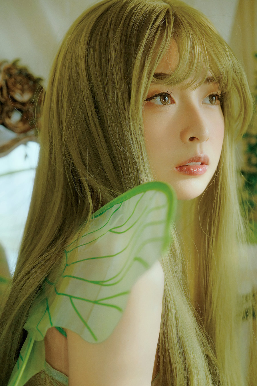 [YITUYU]艺图语 2025.04.06 她是精灵 满银河乱跑 [24P-527MB]