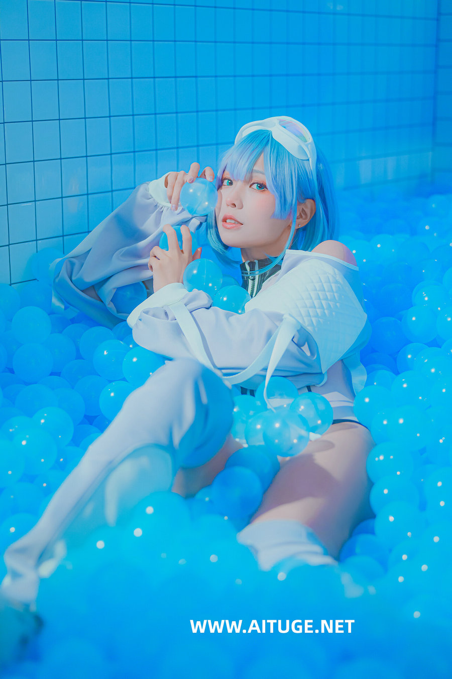 Ely_eee(ElyEE子) - Clear Blue Drift [33P4V-71MB]