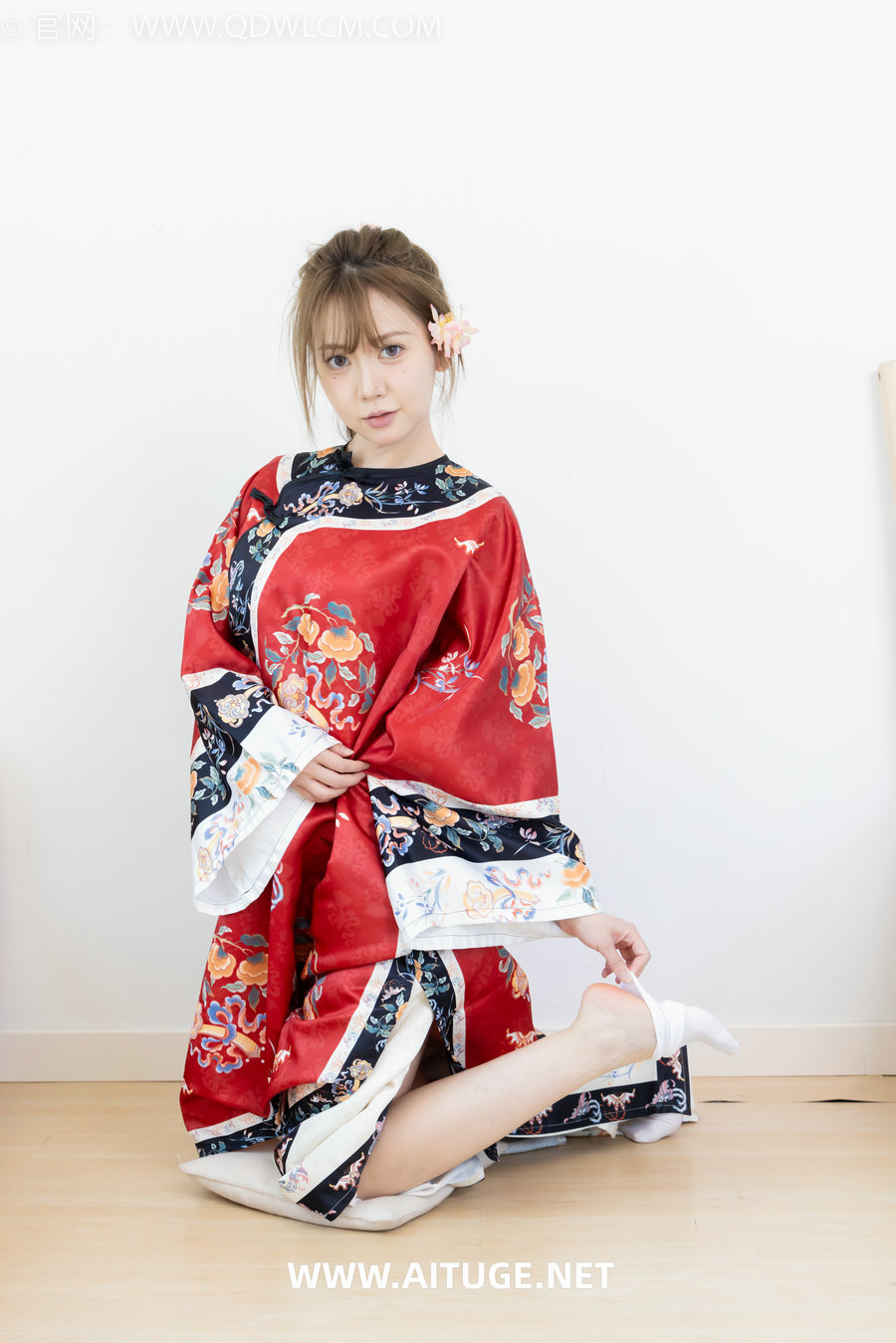 物恋传媒 No.2429 小曦-汉服、布鞋、足袋、白棉袜 [197P1V-3.84GB]