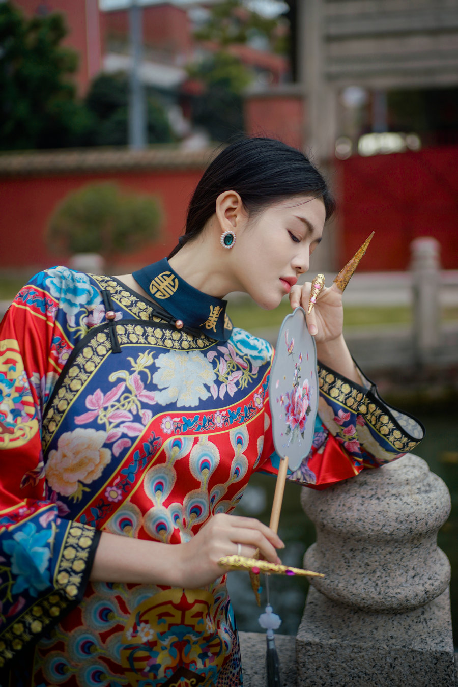 [YITUYU]艺图语 2025.04.15 穿越清宫，红墙下的高挑格格 曼丽 [46P-1.69GB]