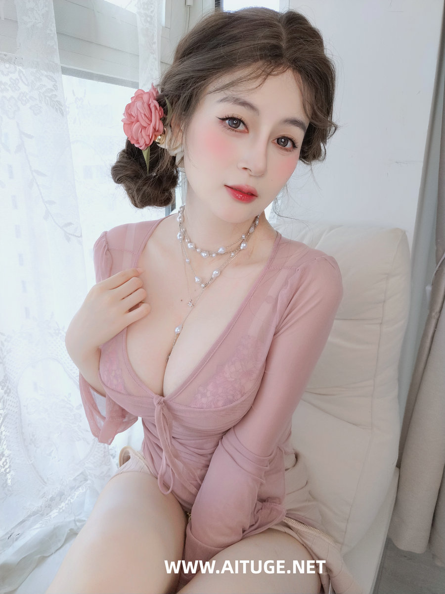 Coser小姐姐白银[fantia] 2024年12月会员合集 [97P5V-1.12GB]