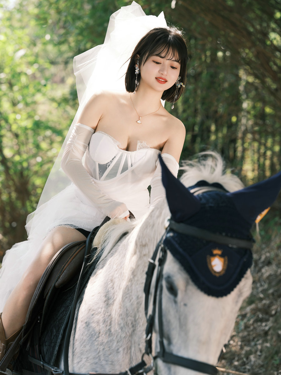 [YITUYU]艺图语 2025.04.19 甜心马术师 小丸子 [27P-558MB]