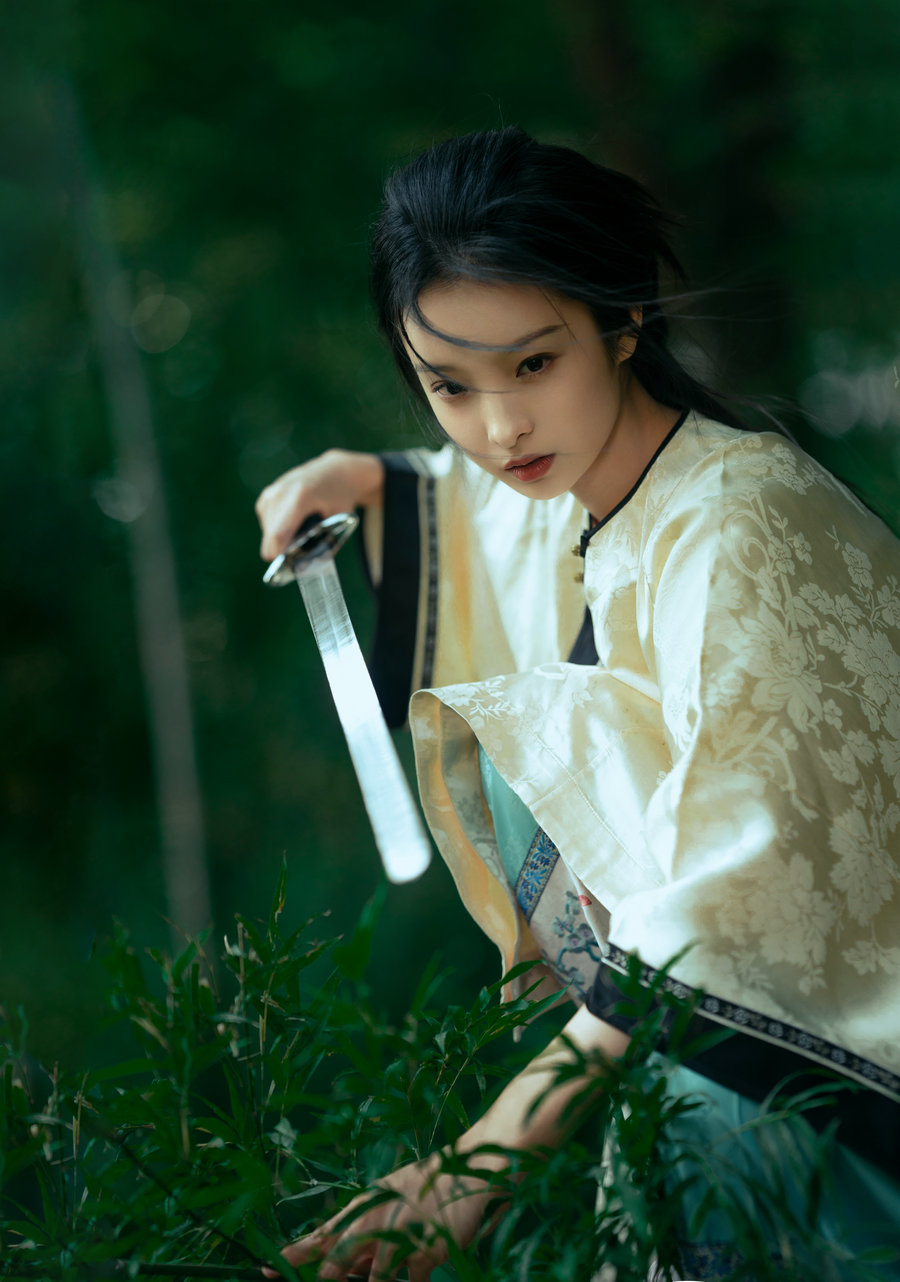 [YITUYU]艺图语 2025.04.19 卧虎藏龙 李钰_ayu [17P-423MB]