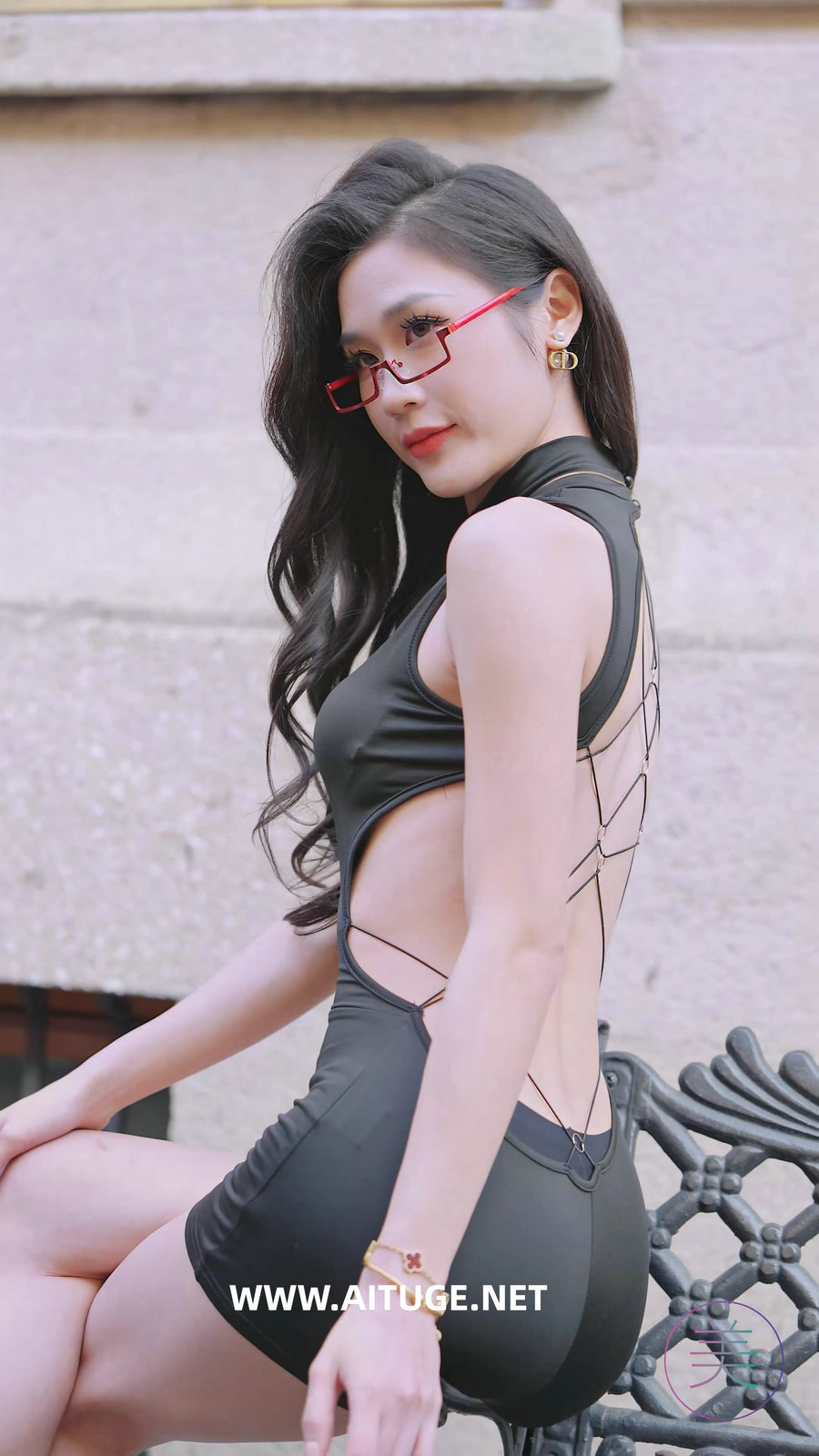 2024 广州车展 网红美女车模 beautyleg LOOKBOOK 79 [351MB]