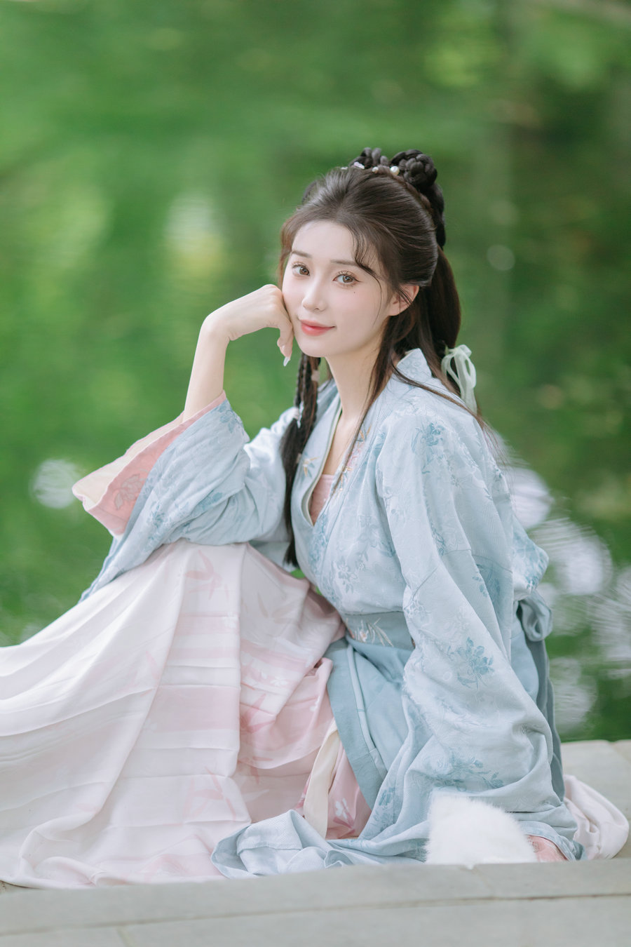 [YITUYU]艺图语 2025.04.21 国风少女 褚鸢鸢 [19P-445MB]