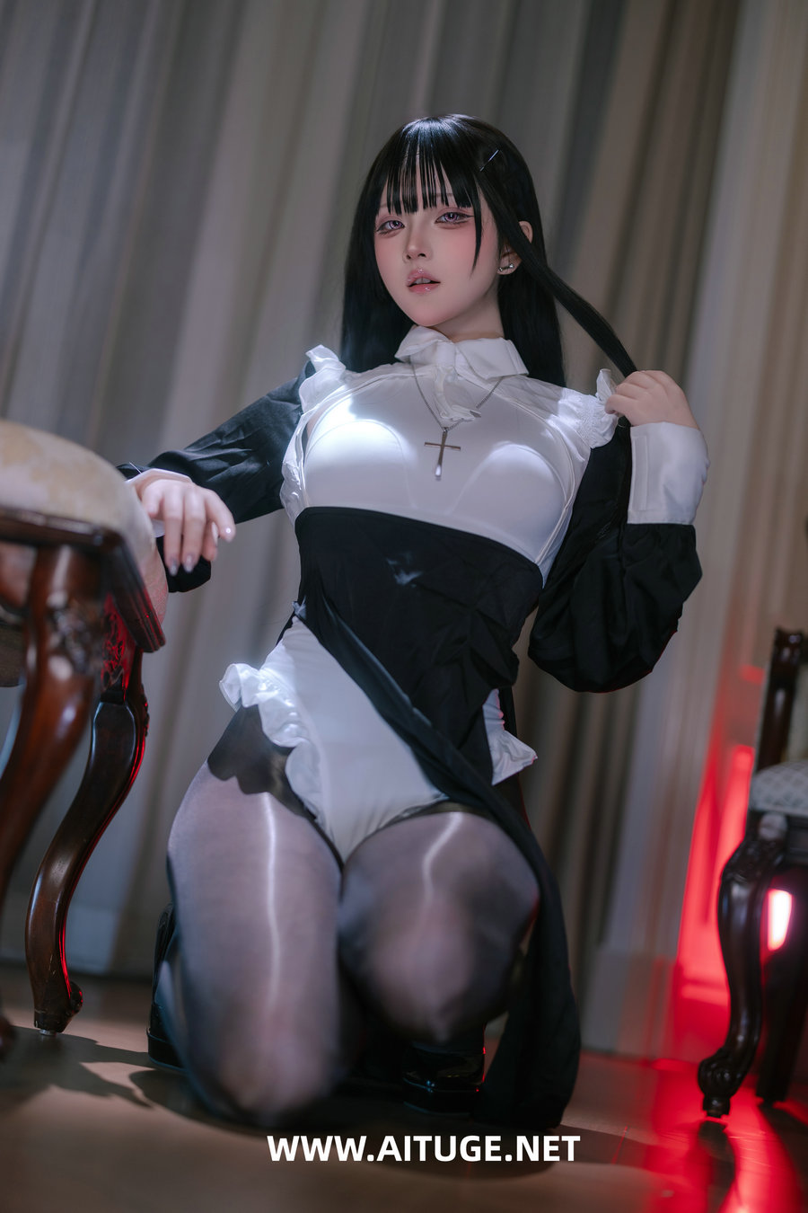 屿鱼 - 黑丝修女 [40P-375MB]