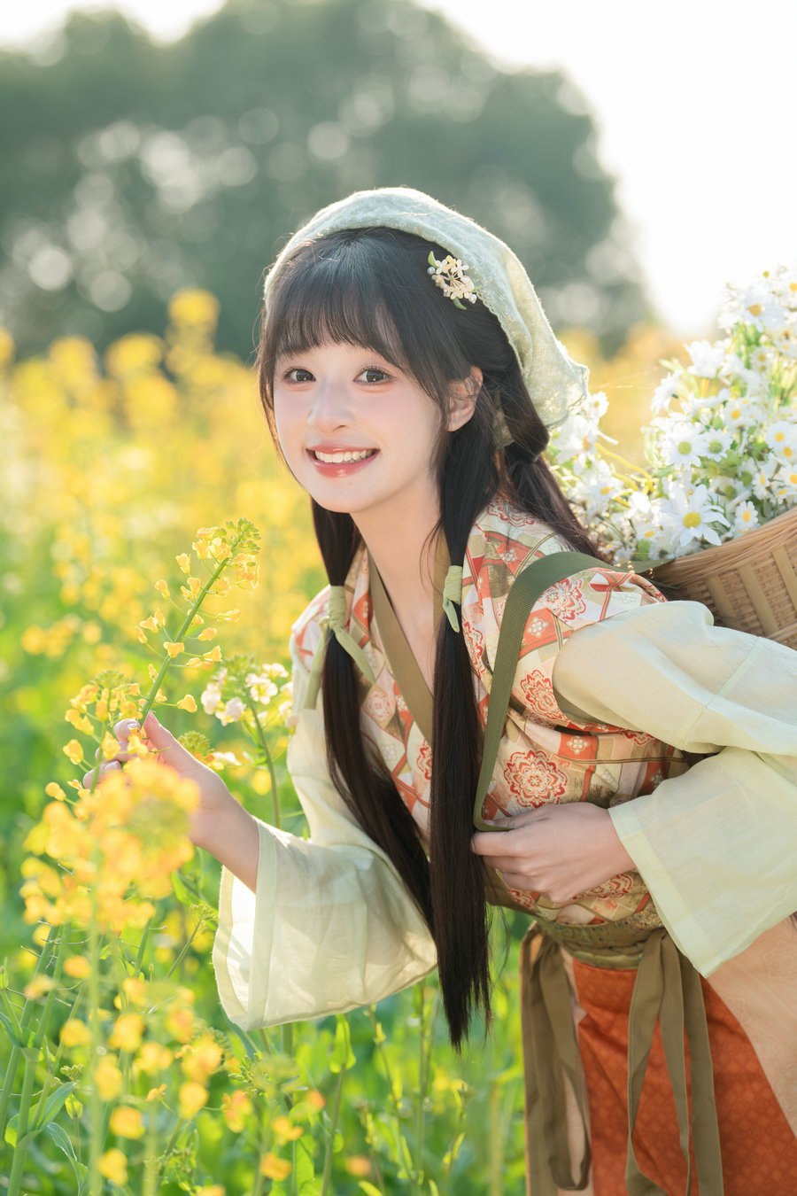 [YITUYU]艺图语 2025.04.25 油菜花 夏芋小年 [39P-1.01GB]