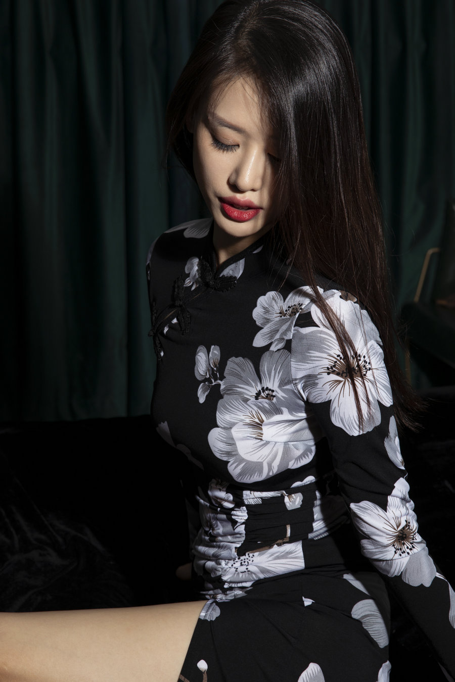 [YITUYU]艺图语 2025.04.26 BACK IN TIME Chenaling_CL [28P-408MB]