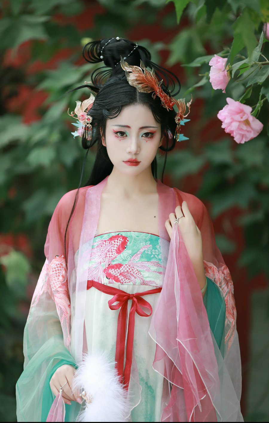 [YITUYU]艺图语 2025.04.26 锦鲤 千玥 [13P-161MB]