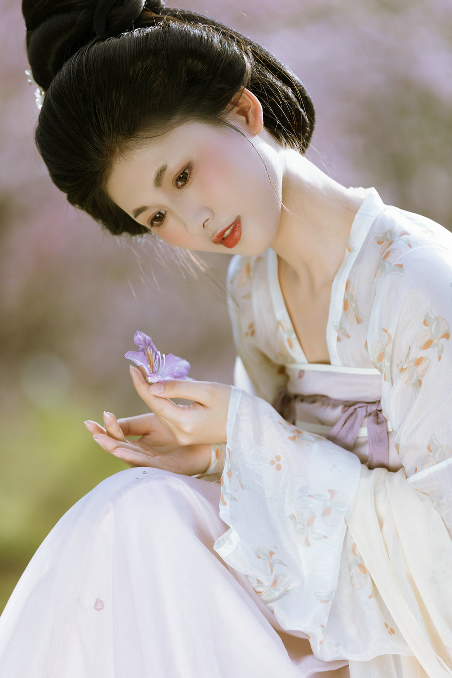 [YITUYU]艺图语 2025.04.28 咏紫荆 小y今天也很开心 [19P-200MB]