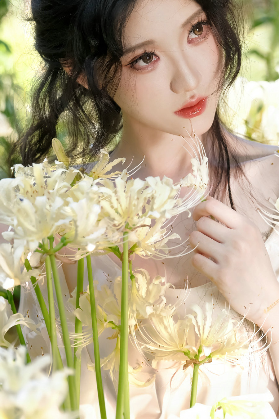 [YITUYU]艺图语 2025.05.04 白色彼岸 当初叫人家小田田 [19P-89MB]