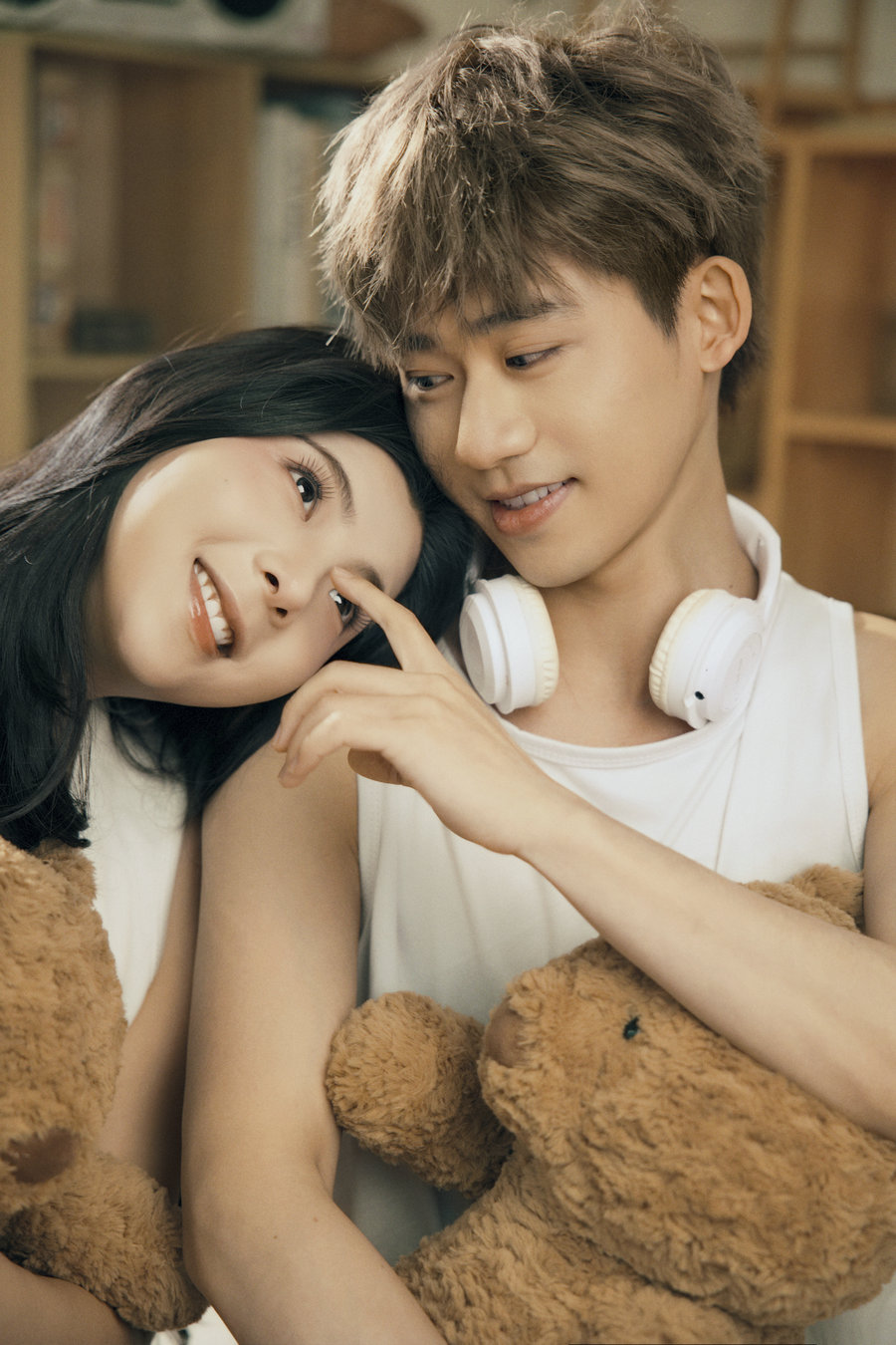 [YITUYU]艺图语 2025.05.11 居家情侣胶片 晴天+卡卡 [13P-171MB]