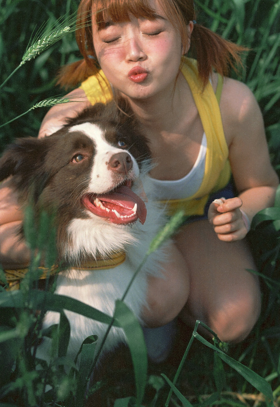 [YITUYU]艺图语 2025.05.12 麦田，少女，和狗 俊熙眼子 [17P-146MB]