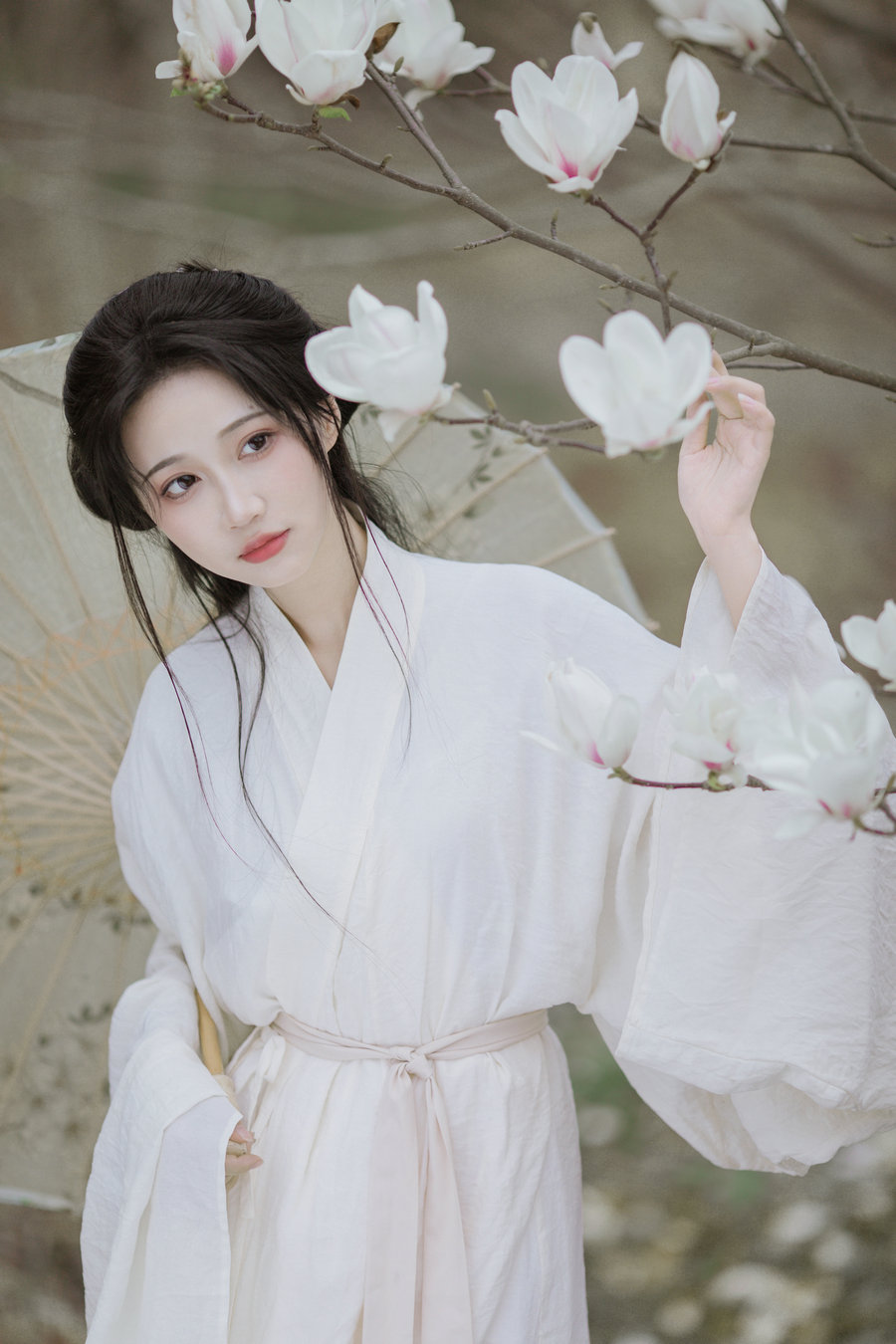 [YITUYU]艺图语 2025.05.13 皎洁如兰 绮罗生的小苏苏 [19P-450MB]