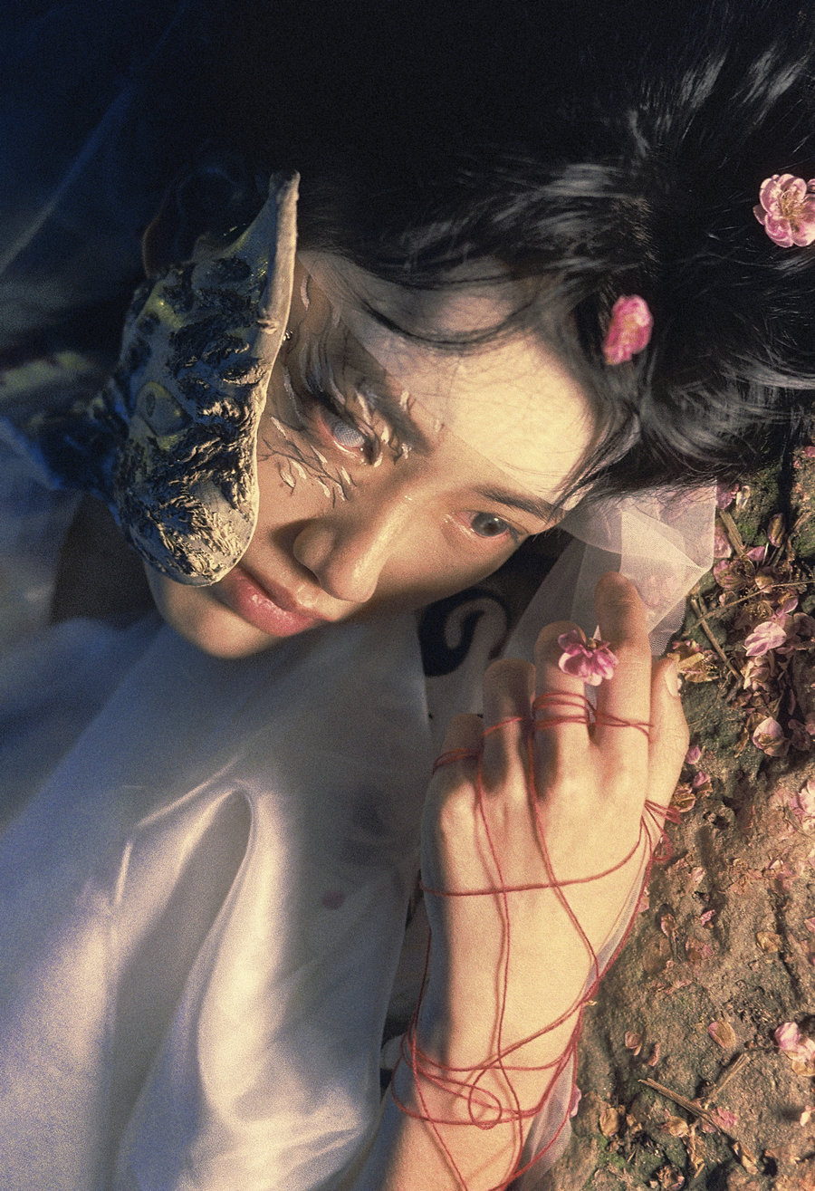 [YITUYU]艺图语 2025.05.14 狐狸君 河里漂过的瓢儿白 [16P-172MB]