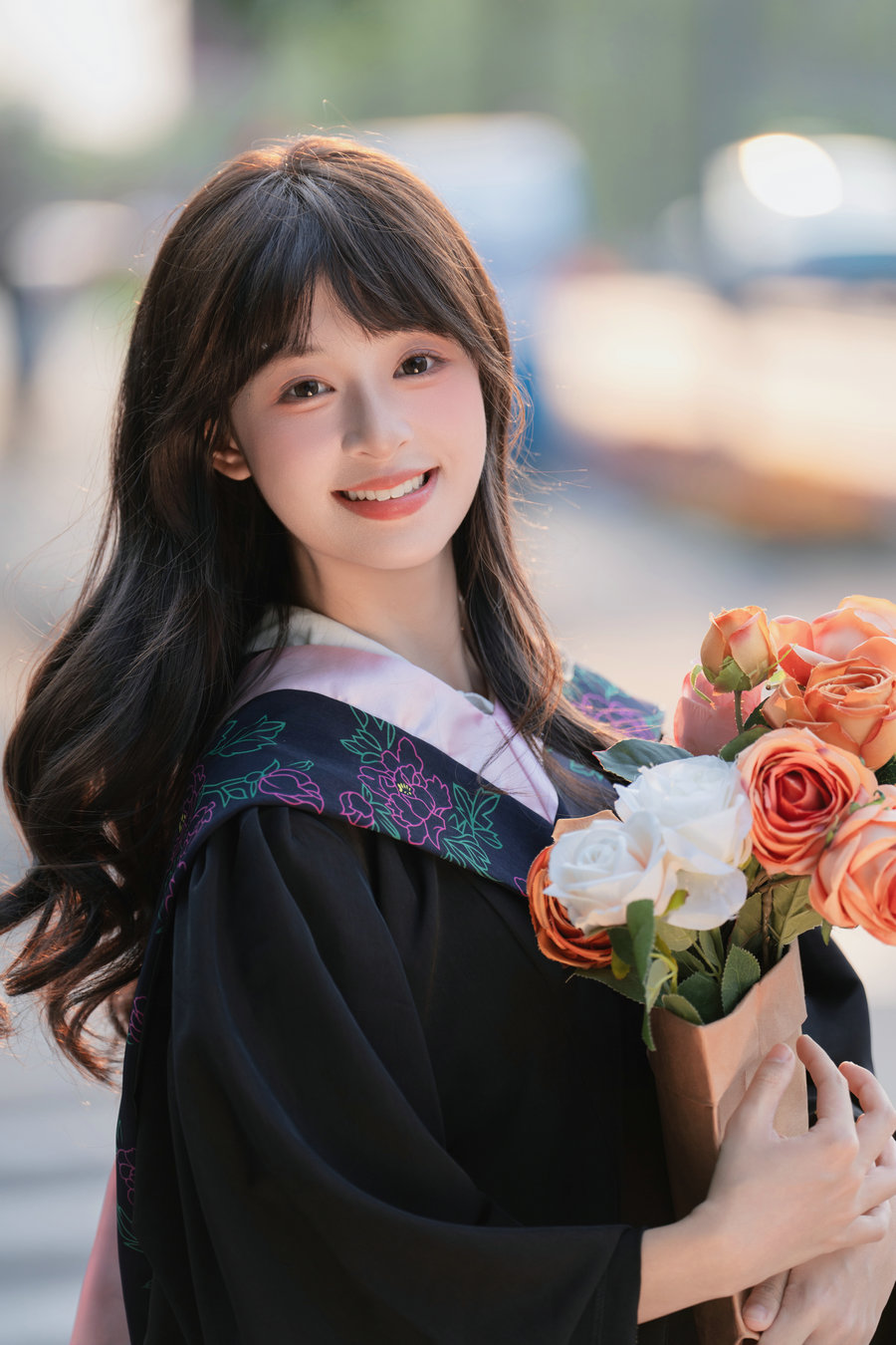 [YITUYU]艺图语 2025.05.14 学士服 夏芋小年 [18P-385MB]