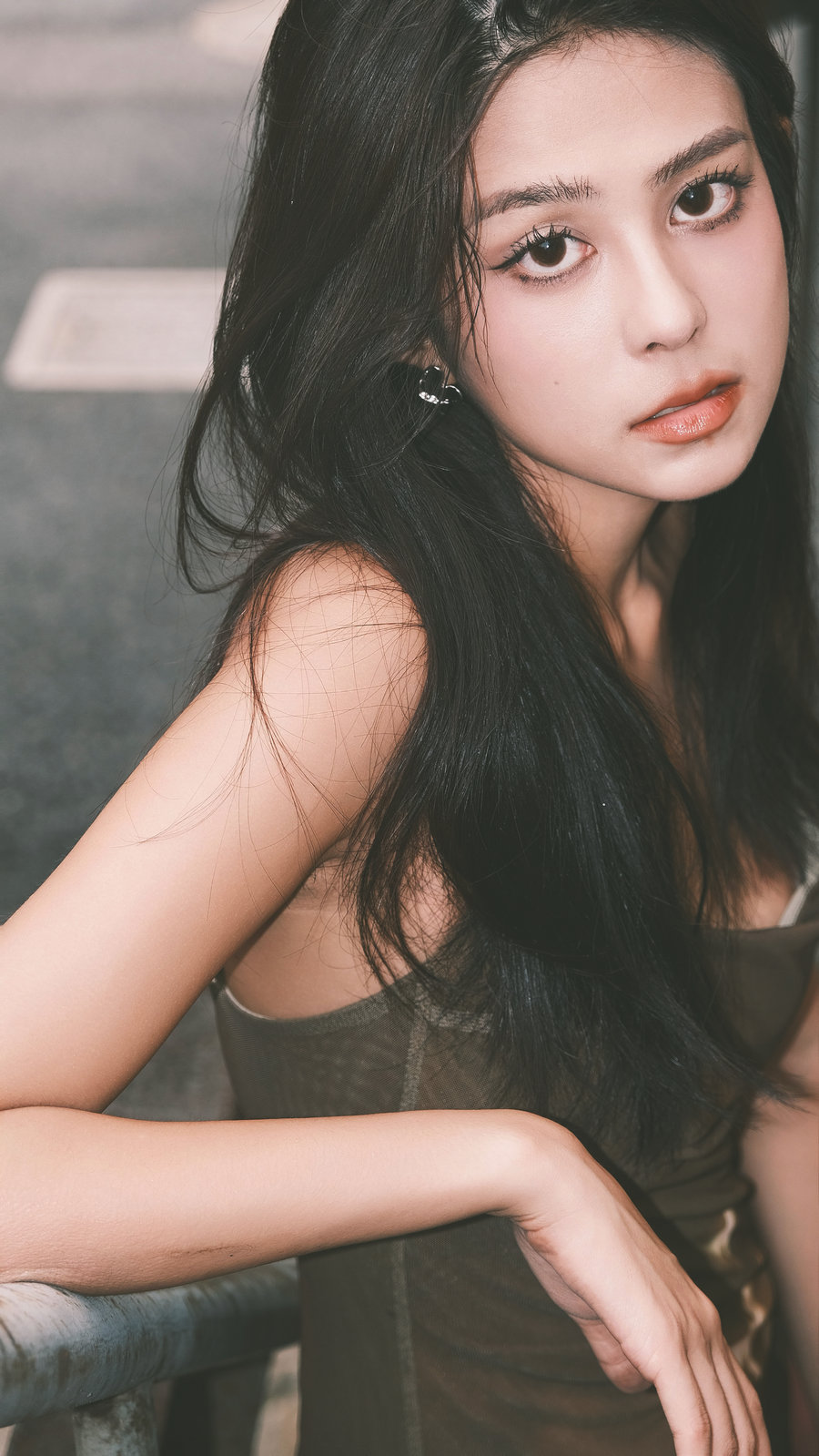 [YITUYU]艺图语 2025.05.16 街角 陈圆 [14P-133MB]