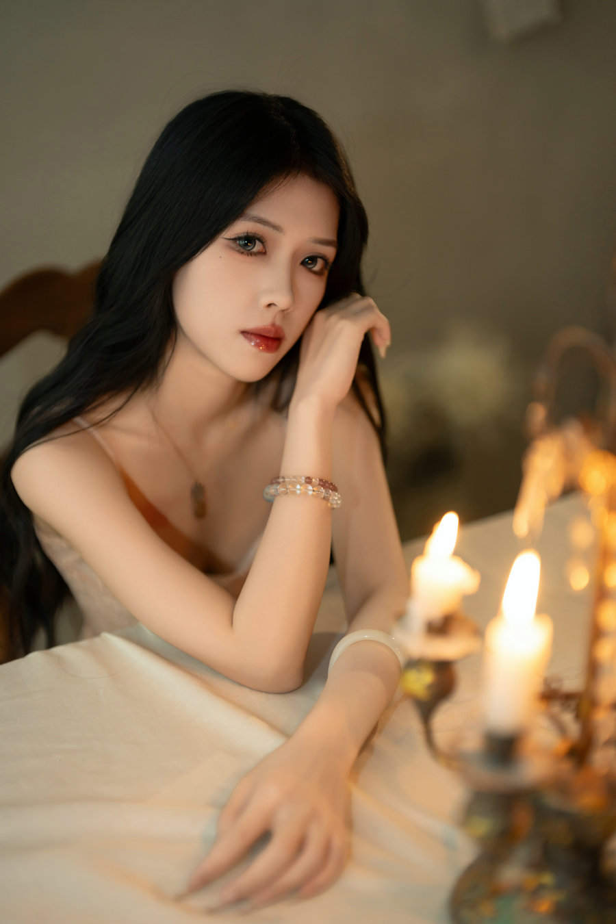 [YITUYU]艺图语 2025.05.16 温柔的光 小歪 [36P-709MB]