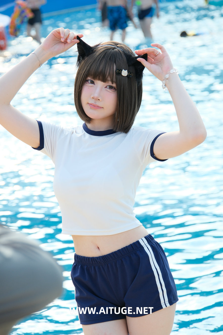 精选街拍视频 No.9502 蓝白搭配小狐狸 [119P-2.08GB]