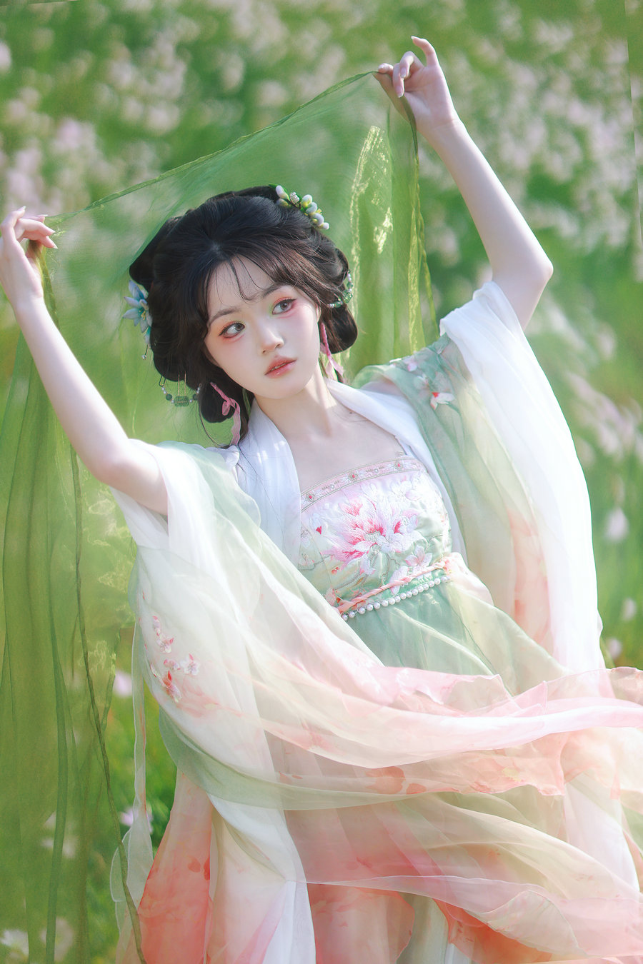 [YITUYU]艺图语 2025.05.24 月见草 仙落 [13P-126MB]