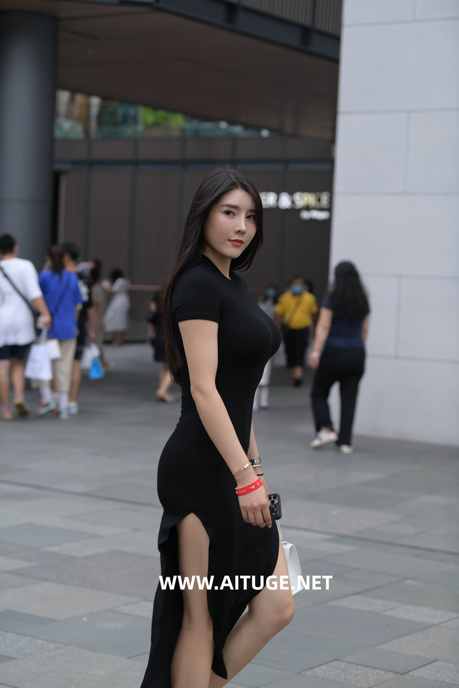 精选街拍视频 No.9526 复古黑裙 [69P-932MB]