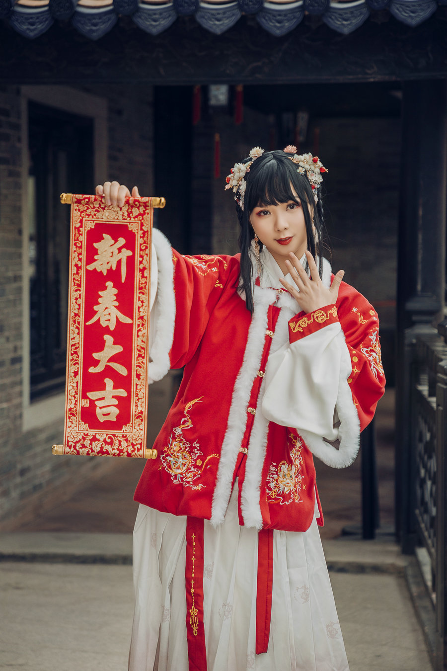 [YITUYU]艺图语 2025.05.25 人随春喜，春随人和 明鸽儿 [19P-189MB]