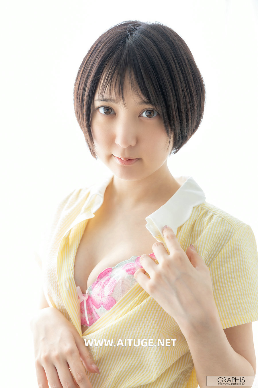 [Graphis] First Gravure 初脱ぎ娘 No.175 Alice Shinomiya 四宮ありす