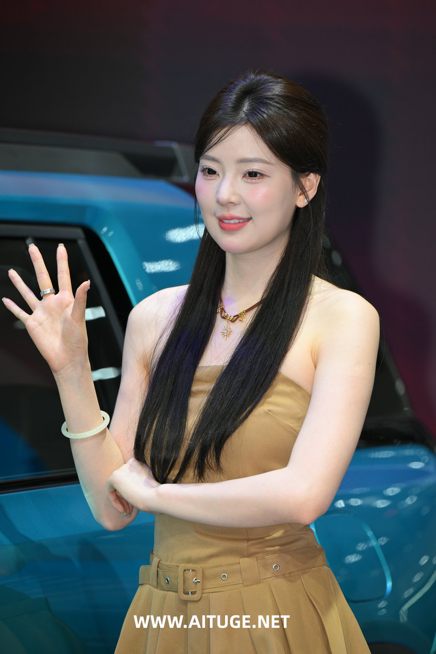 精选街拍视频 No.9538 可爱吊带裙 [136P-2.60GB]