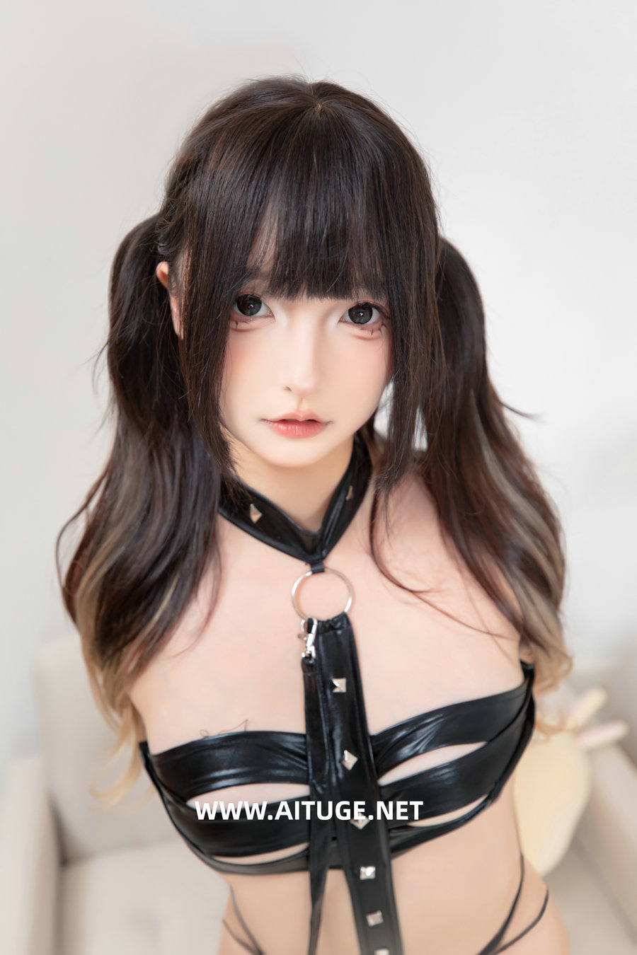 萝莉神楽板真冬之束手束脚 [75P2V-296MB]